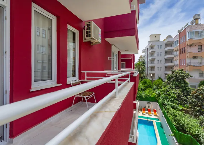 Twin Apartmanhotel 4*