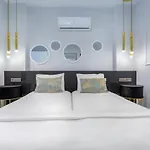 Twin Apartahotel 4*