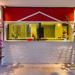 Apart-hotel Twin 4*